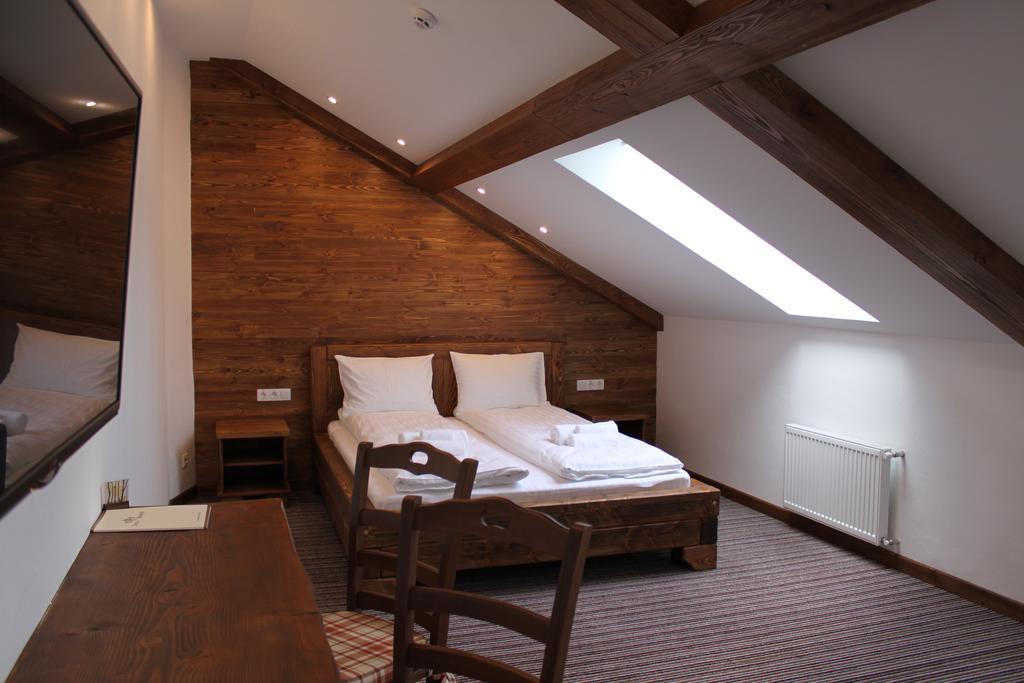 Shpatser Hotel Briukhovychi Room photo